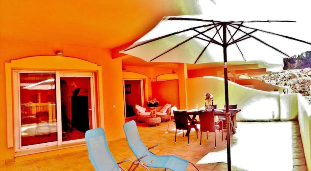 Aloha Hill Club 5 Star Golf Resort Near Ppuerto Banus, Playground Of The Rich And Famous Marbella Exterior photo